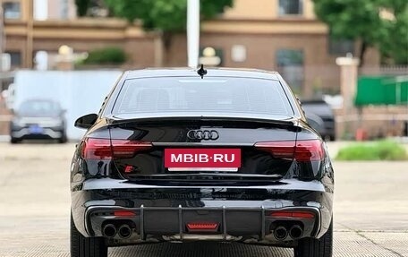 Audi A4, 2022 год, 2 030 000 рублей, 6 фотография