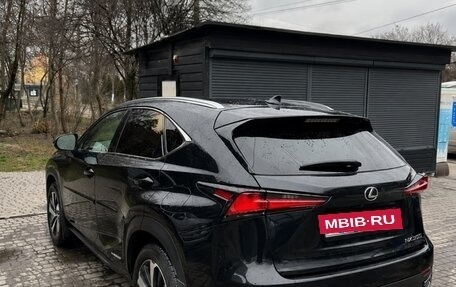 Lexus NX I, 2018 год, 2 700 000 рублей, 3 фотография