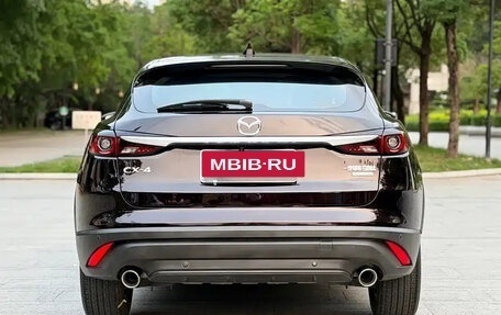 Mazda CX-4, 2022 год, 1 600 000 рублей, 5 фотография