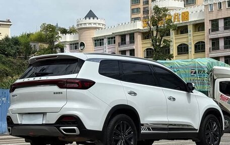 Chery Tiggo 8 I, 2023 год, 1 340 000 рублей, 5 фотография