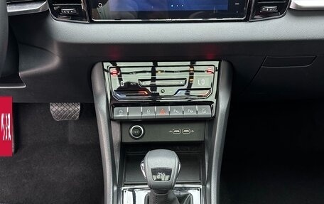 Skoda Karoq I, 2023 год, 1 815 000 рублей, 9 фотография