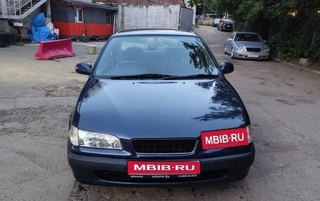 Toyota Sprinter VIII (E110), 1995 год, 300 000 рублей, 1 фотография