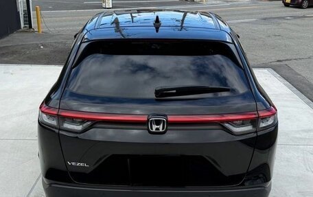 Honda Vezel, 2024 год, 1 869 000 рублей, 19 фотография