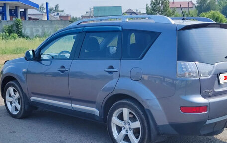 Mitsubishi Outlander III рестайлинг 3, 2007 год, 960 000 рублей, 3 фотография