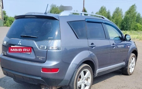 Mitsubishi Outlander III рестайлинг 3, 2007 год, 960 000 рублей, 5 фотография