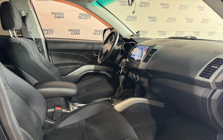 Mitsubishi Outlander III рестайлинг 3, 2008 год, 800 000 рублей, 11 фотография