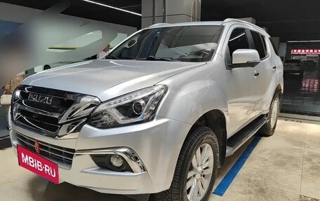 Isuzu MU-X, 2022 год, 3 650 000 рублей, 1 фотография