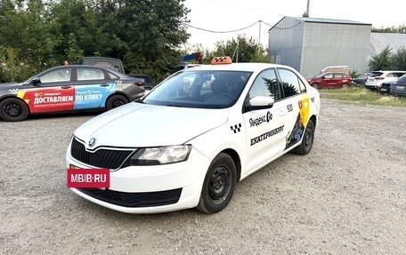 Skoda Rapid I, 2018 год, 857 000 рублей, 6 фотография