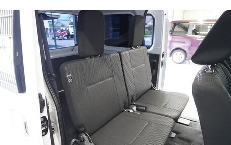 Toyota Pixis Van, 2022 год, 560 000 рублей, 10 фотография