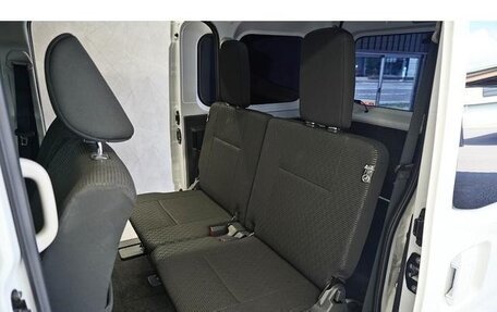 Toyota Pixis Van, 2022 год, 560 000 рублей, 14 фотография