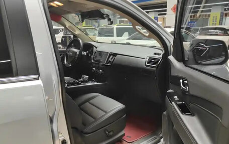 Isuzu MU-X, 2022 год, 3 650 000 рублей, 10 фотография