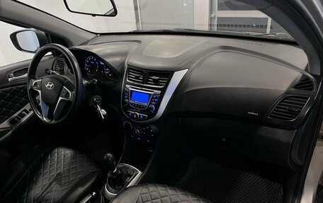 Hyundai Solaris II рестайлинг, 2011 год, 580 000 рублей, 12 фотография