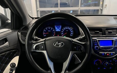Hyundai Solaris II рестайлинг, 2011 год, 580 000 рублей, 10 фотография