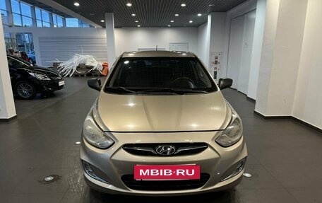 Hyundai Solaris II рестайлинг, 2011 год, 580 000 рублей, 8 фотография