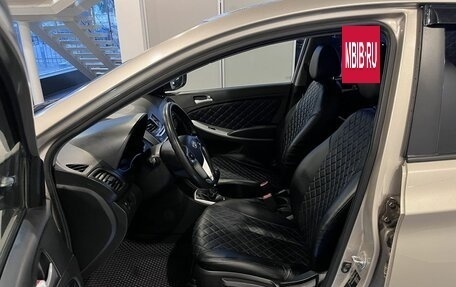 Hyundai Solaris II рестайлинг, 2011 год, 580 000 рублей, 16 фотография