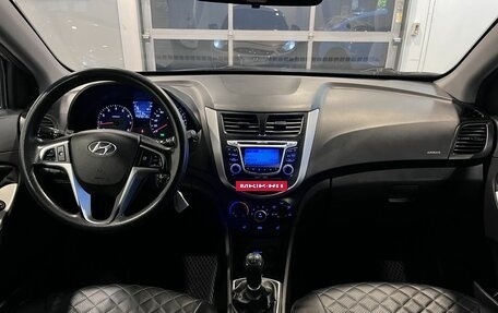Hyundai Solaris II рестайлинг, 2011 год, 580 000 рублей, 9 фотография