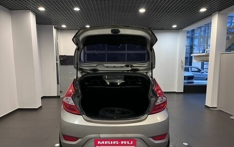 Hyundai Solaris II рестайлинг, 2011 год, 580 000 рублей, 33 фотография