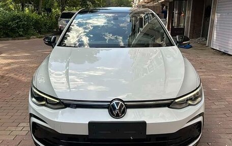 Volkswagen Golf VIII, 2023 год, 1 710 285 рублей, 2 фотография