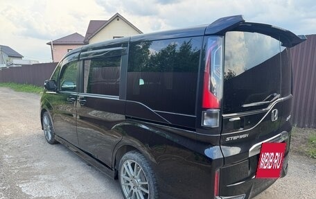 Honda Stepwgn IV, 2017 год, 1 850 000 рублей, 7 фотография