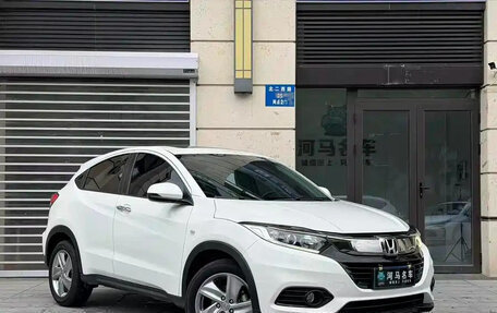 Honda Vezel, 2022 год, 1 300 000 рублей, 3 фотография