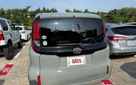 Toyota Sienta, 2023 год, 980 000 рублей, 8 фотография