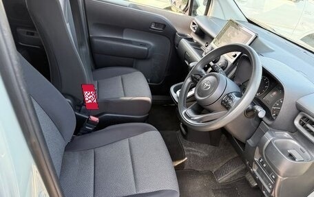 Toyota Sienta, 2023 год, 980 000 рублей, 17 фотография