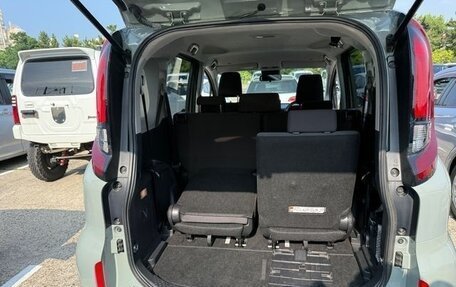 Toyota Sienta, 2023 год, 980 000 рублей, 36 фотография
