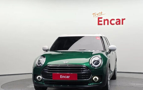 MINI Clubman, 2023 год, 2 110 007 рублей, 3 фотография