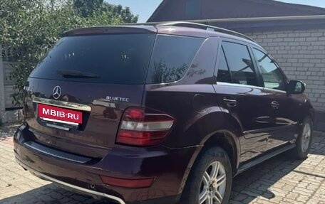 Mercedes-Benz M-Класс, 2010 год, 2 550 000 рублей, 8 фотография