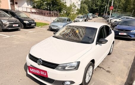 Volkswagen Jetta VI, 2014 год, 830 000 рублей, 2 фотография