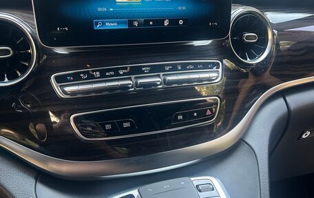Mercedes-Benz V-Класс, 2021 год, 6 500 000 рублей, 10 фотография