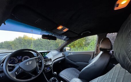 Hyundai Solaris II рестайлинг, 2012 год, 770 000 рублей, 18 фотография