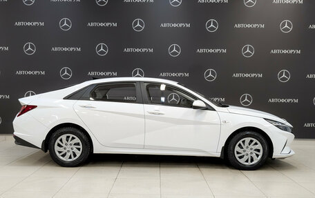 Hyundai Elantra, 2022 год, 1 999 000 рублей, 4 фотография