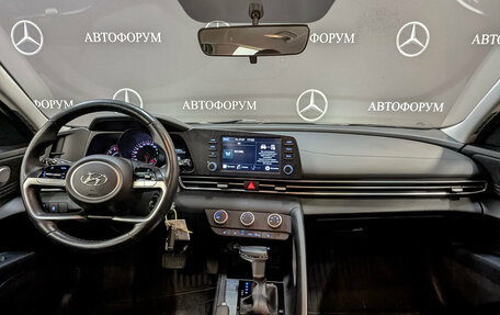 Hyundai Elantra, 2022 год, 1 999 000 рублей, 14 фотография