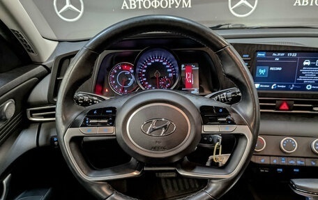 Hyundai Elantra, 2022 год, 1 999 000 рублей, 22 фотография