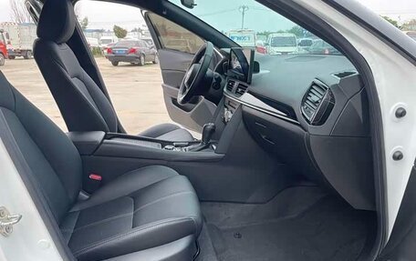 Mazda CX-4, 2023 год, 1 550 000 рублей, 9 фотография