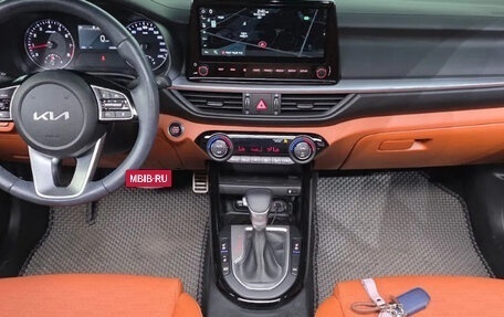 KIA K3, 2022 год, 1 340 000 рублей, 7 фотография