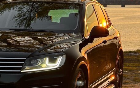 Volkswagen Touareg III, 2017 год, 2 800 000 рублей, 2 фотография