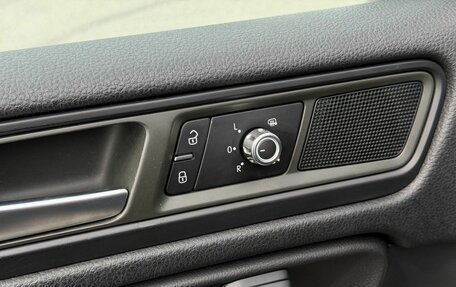 Volkswagen Touareg III, 2013 год, 2 050 000 рублей, 10 фотография