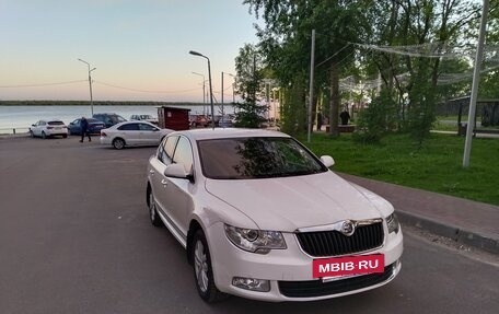 Skoda Superb III рестайлинг, 2012 год, 1 150 000 рублей, 2 фотография