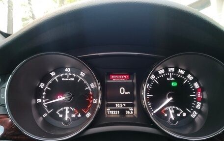 Skoda Superb III рестайлинг, 2012 год, 1 150 000 рублей, 9 фотография