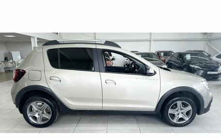 Renault Sandero II рестайлинг, 2020 год, 1 199 000 рублей, 9 фотография