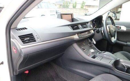 Lexus CT I рестайлинг, 2013 год, 1 150 000 рублей, 13 фотография