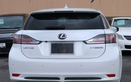 Lexus CT I рестайлинг, 2013 год, 1 150 000 рублей, 10 фотография