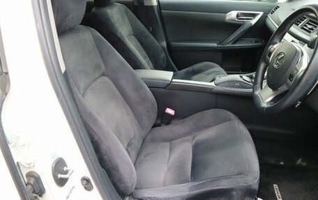 Lexus CT I рестайлинг, 2013 год, 1 150 000 рублей, 23 фотография