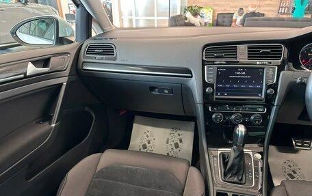 Volkswagen Golf VII, 2015 год, 1 499 999 рублей, 14 фотография