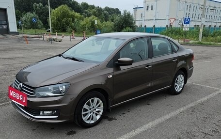 Volkswagen Polo VI (EU Market), 2016 год, 1 350 000 рублей, 2 фотография