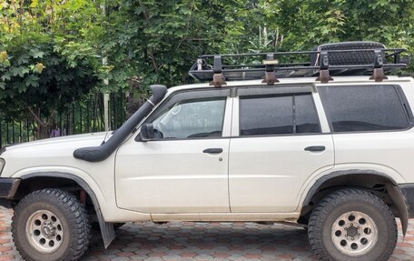 Nissan Patrol, 2011 год, 3 760 000 рублей, 3 фотография