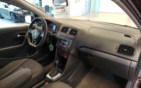 Volkswagen Polo VI (EU Market), 2018 год, 1 183 000 рублей, 7 фотография