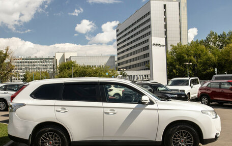 Mitsubishi Outlander III рестайлинг 3, 2013 год, 1 048 000 рублей, 3 фотография